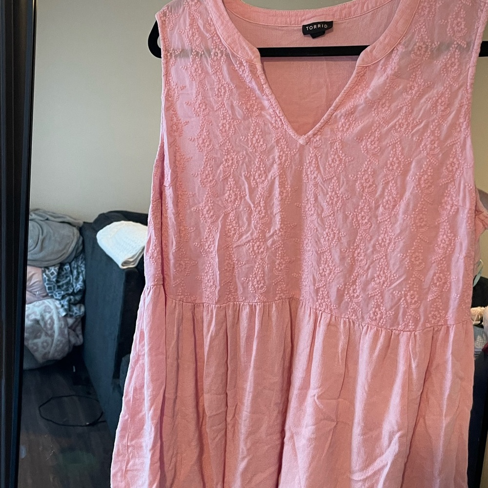 Pink tank top